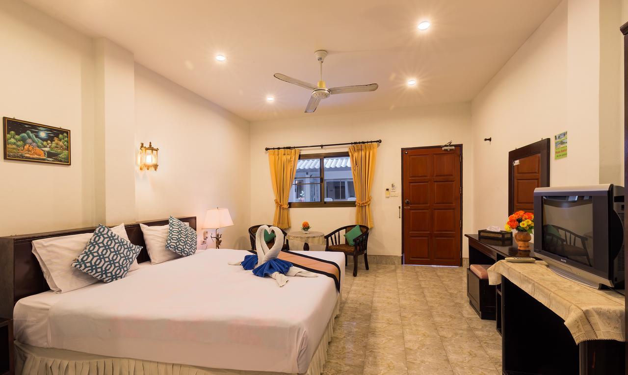 Smile House Karon Hotel Ngoại thất bức ảnh