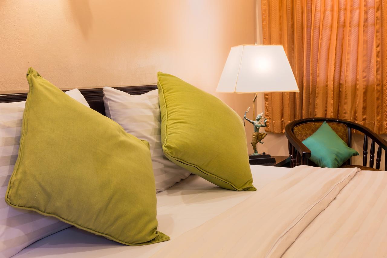 Smile House Karon Hotel Ngoại thất bức ảnh