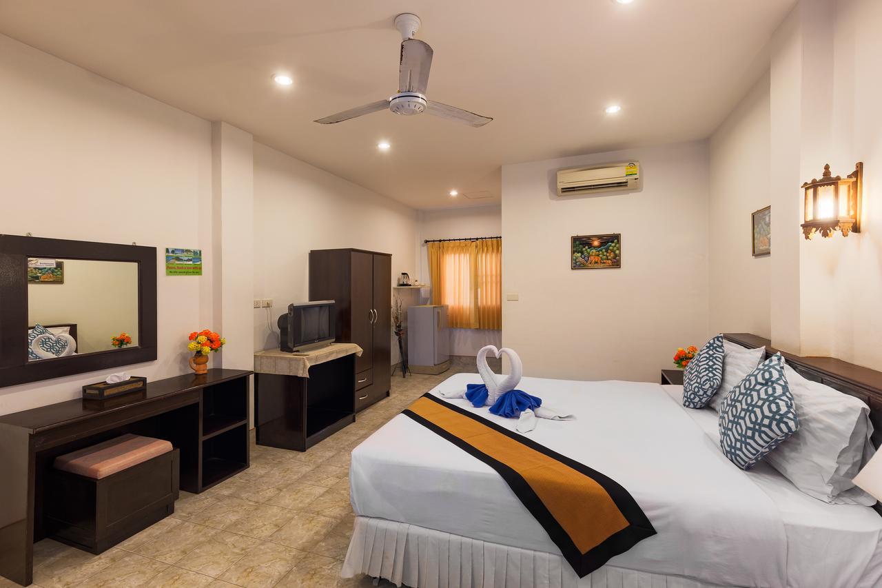 Smile House Karon Hotel Ngoại thất bức ảnh